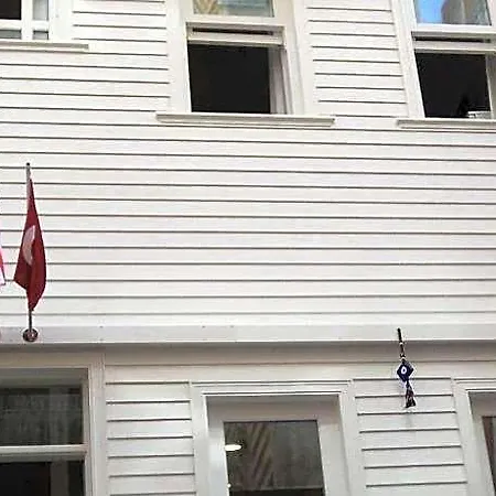 Beyaz Koesk